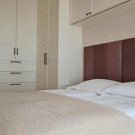 Apartment Silver One *